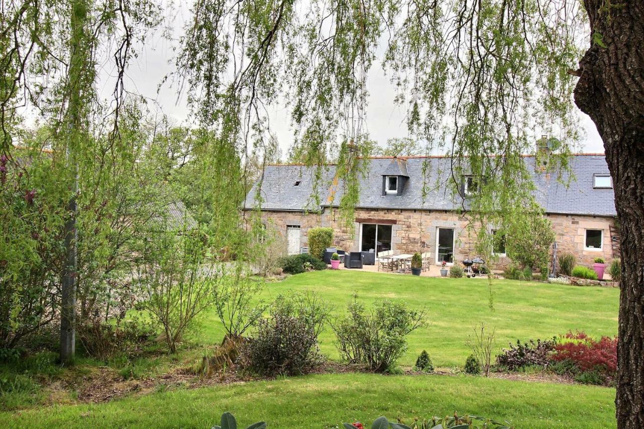 Maison A La Campagne Louargat Eksteriør bilde